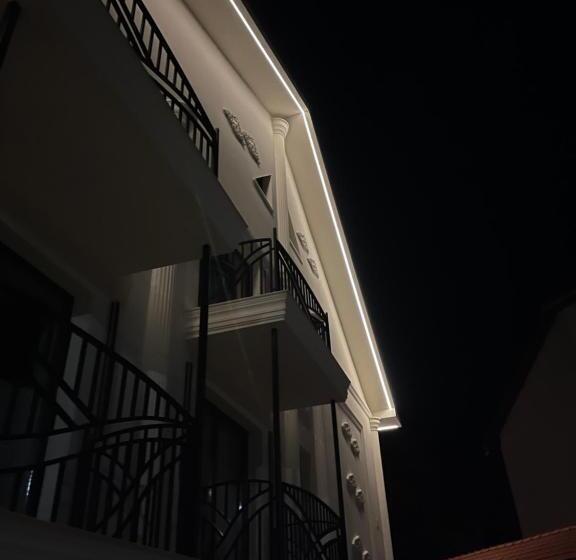 پانسیون Conacul Peștera Urșilor