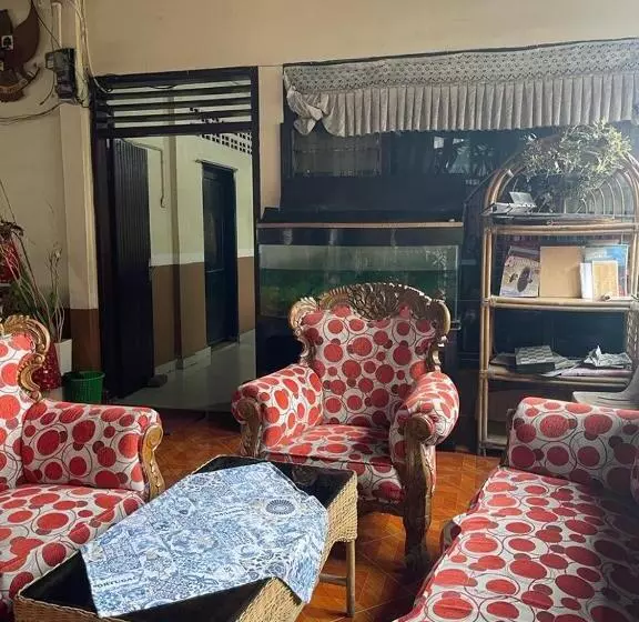 Majatalo Losmen Sibayak Berastagi