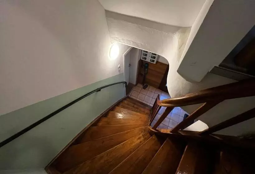 Majatalo Monteurunterkunft Zum Mohr