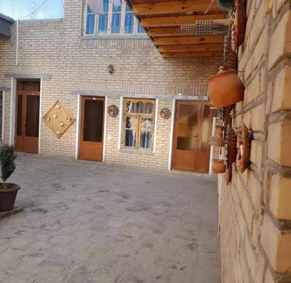پانسیون Ravshan Guest House