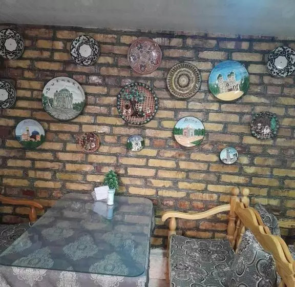 پانسیون Ravshan Guest House
