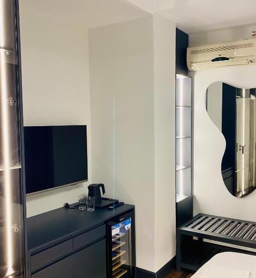 پانسیون Tirana Central Rooms