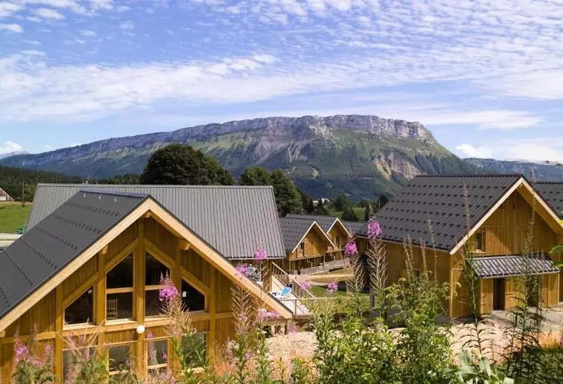 Résidence Les Chalets Du Berger   Appartement 2 Pièces Coin Nuit 6 Person 944