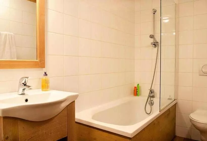 Résidence Les Chalets Du Berger   Appartement 2 Pièces Coin Nuit 6 Person 944