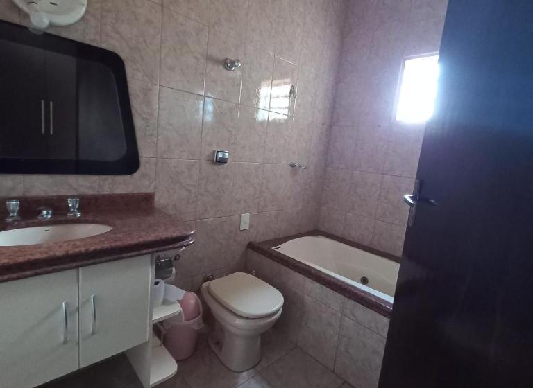 Bed and Breakfast Karol Pousadas Paracatu