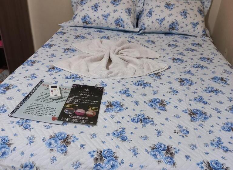 Bed and Breakfast Karol Pousadas Paracatu