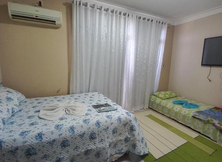 Bed and Breakfast Karol Pousadas Paracatu