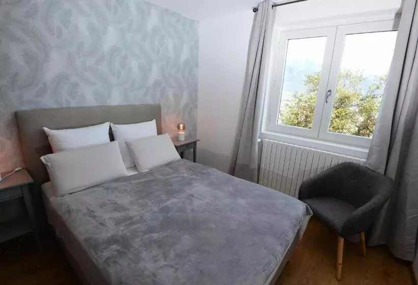 ベッドアンドブレックファースト La Flémingîte