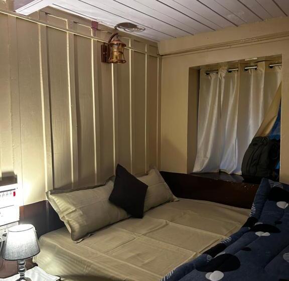 Aamiaismajoitus (B&B) The Hidden Dorf Cottage