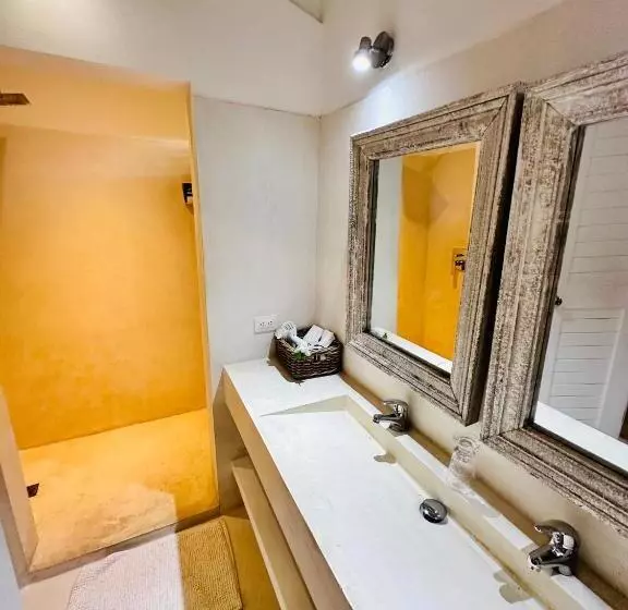 ベッドアンドブレックファースト Villa Avec Piscine Privée Dans Hôtel Et Breakfast