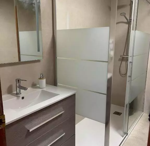 ベッドアンドブレックファースト Djm Palms   Shared Casa Rural   Casa Rural Compartida   No Es Una Casa Privada