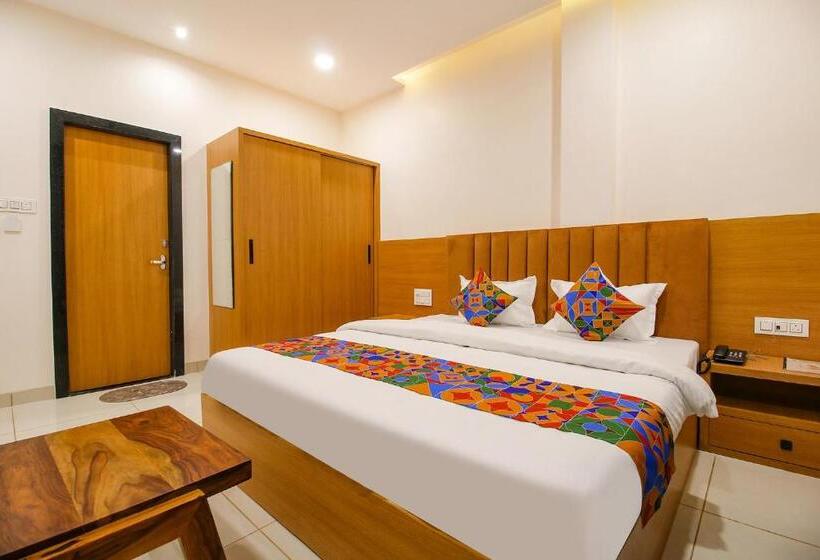 Fabhotel The Gravity Inn