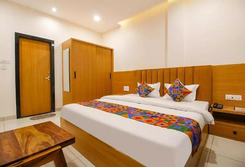 Fabhotel The Gravity Inn