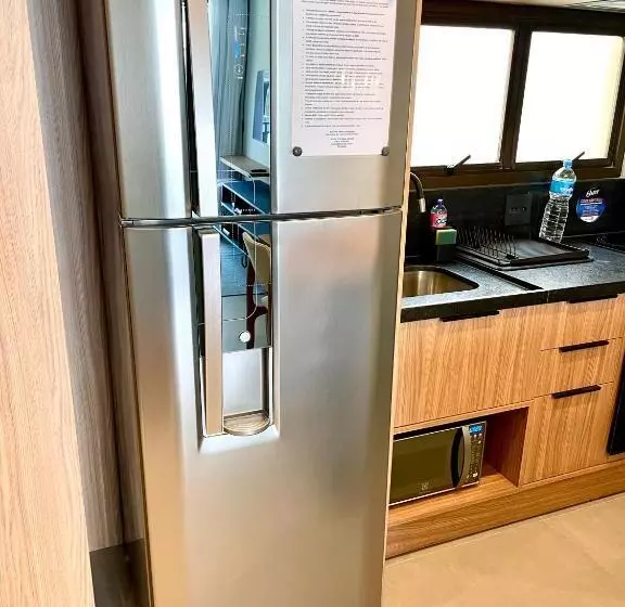 Flat Novo E Reformado Ao Lado Da Praia De Ipanema!