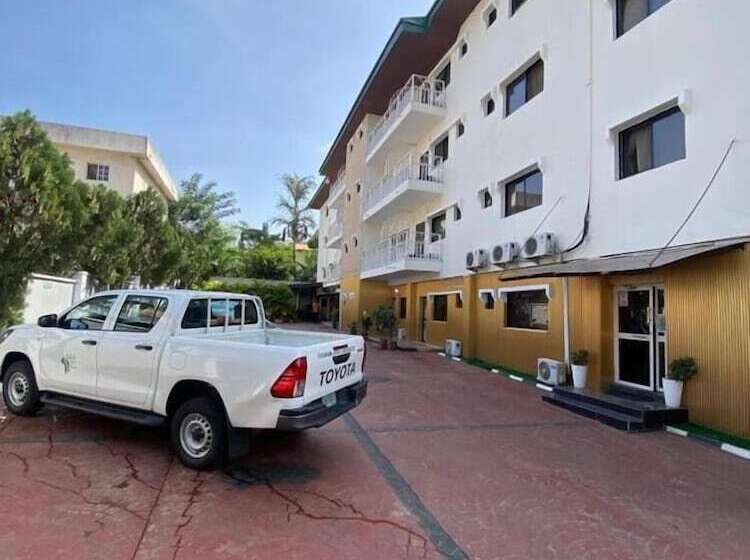 هتل Chateau De La Ray