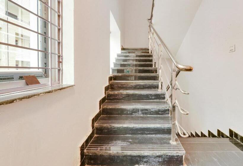 ホテル Super Collection O White Ridge Kamineni