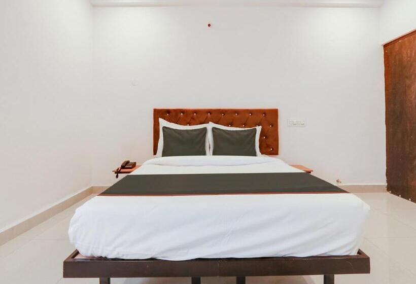 ホテル Super Collection O White Ridge Kamineni