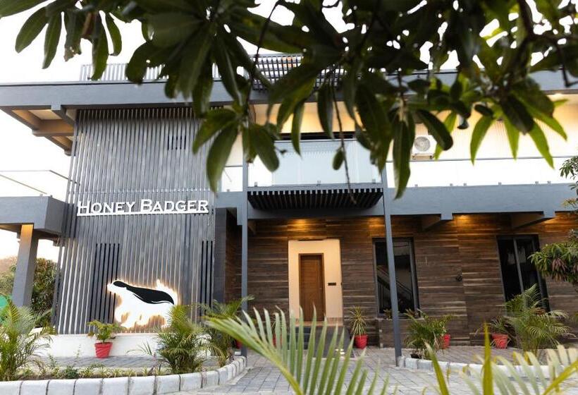 Отель Daksh Eden Greenz A Luxury Resort In Sasan Gir