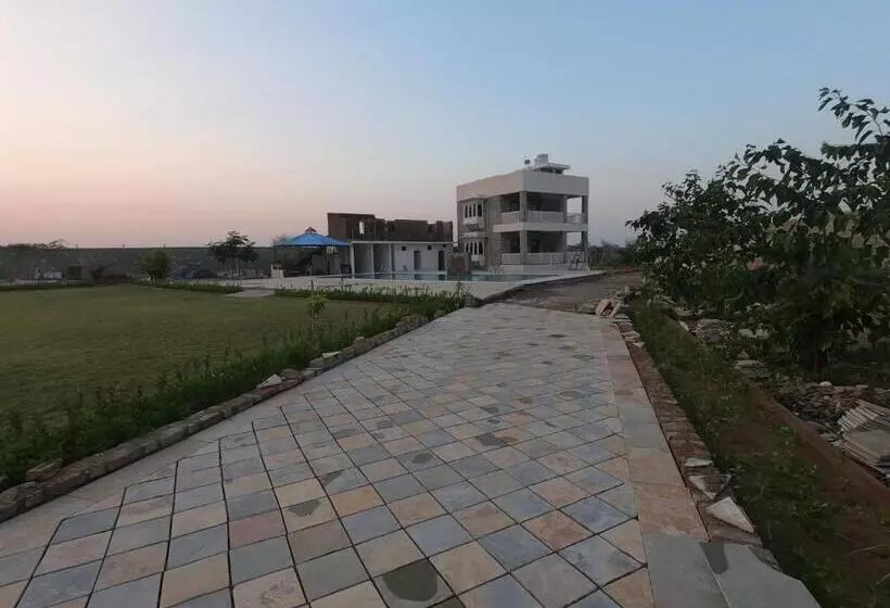 Hotelli Jawai Thar Resort