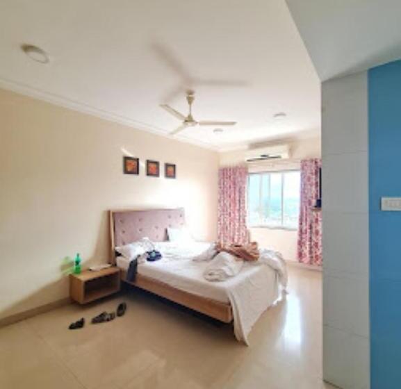 호텔 Maratha Palace,satara