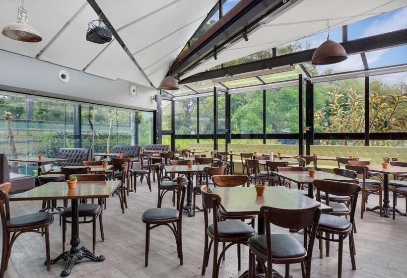 فندق Native Rose