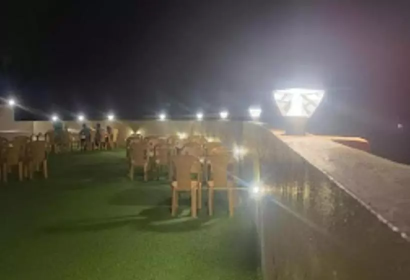 Hotelli Parte Hill Resort Satara
