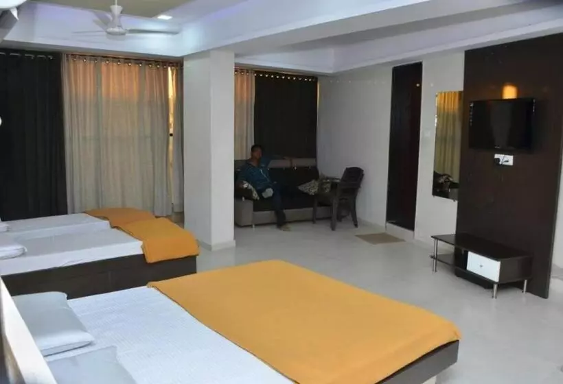 ホテル Raghav Veraval, Gujrat