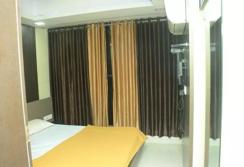 ホテル Raghav Veraval, Gujrat