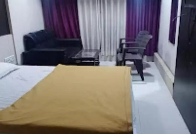 ホテル Raghav Veraval, Gujrat