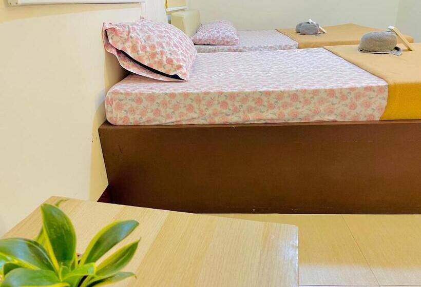 בית מלון כפרי Rnj