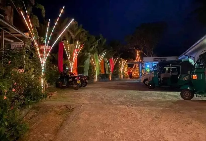 ホテル Shani Residence