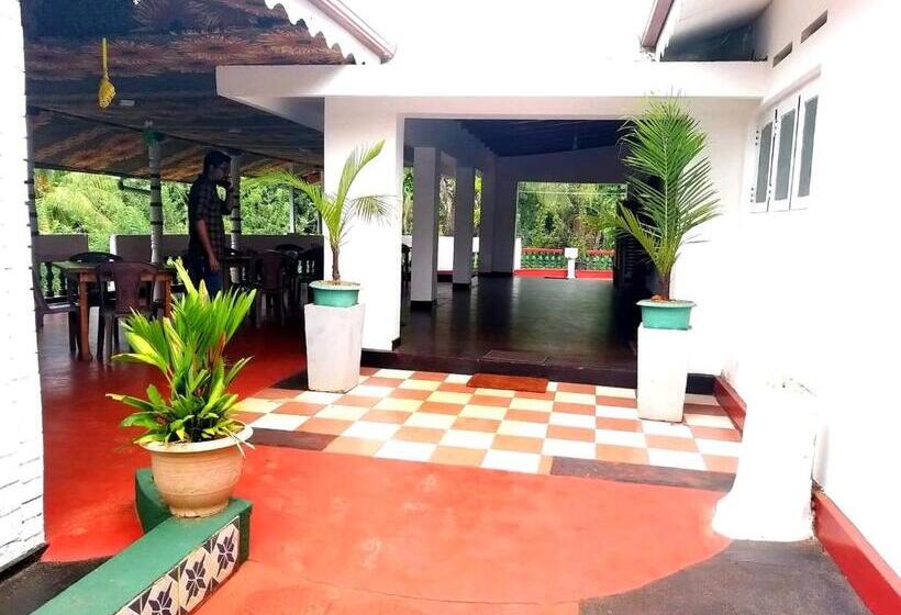 ホテル Shani Residence