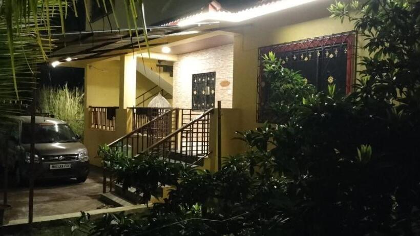 ホテル Ujwalla Villa