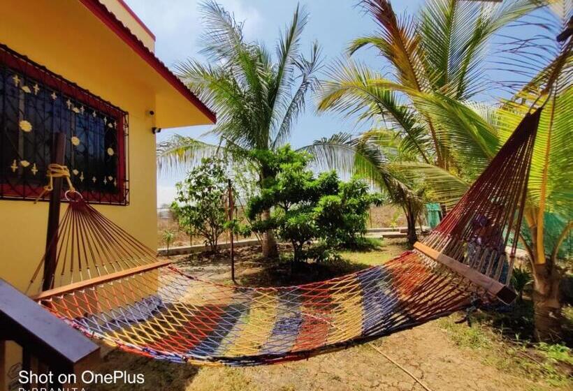 ホテル Ujwalla Villa