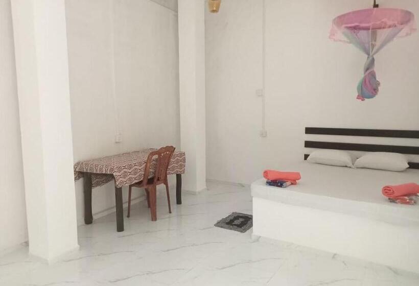 בית מלון כפרי Wild Animal Viewpoint Udawalwe