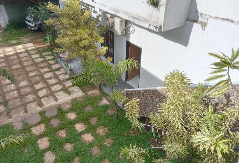 בית מלון כפרי Wild Animal Viewpoint Udawalwe