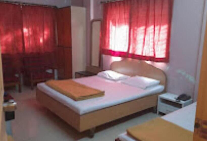 فندق Yatrik Nashik