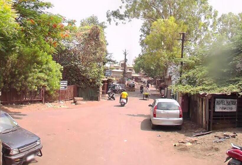 فندق Yatrik Nashik