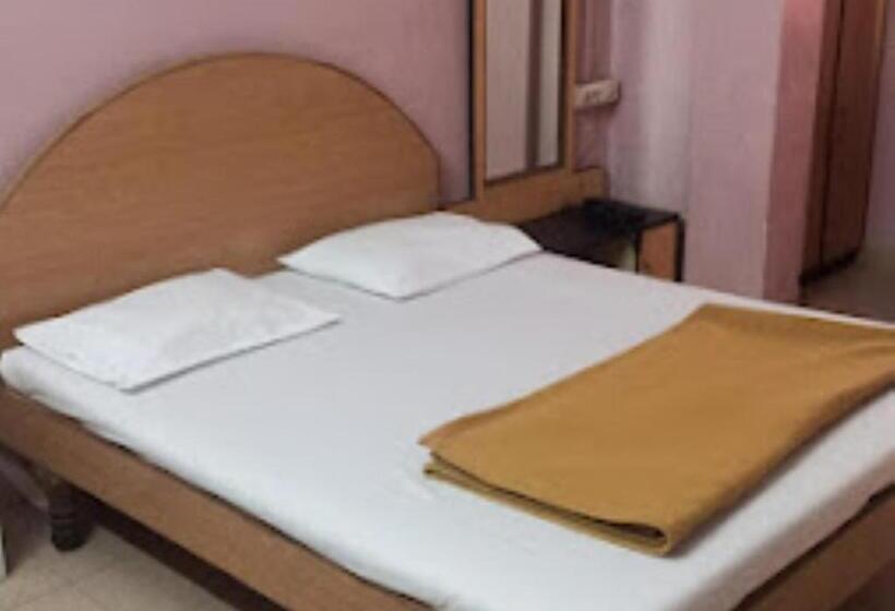 فندق Yatrik Nashik