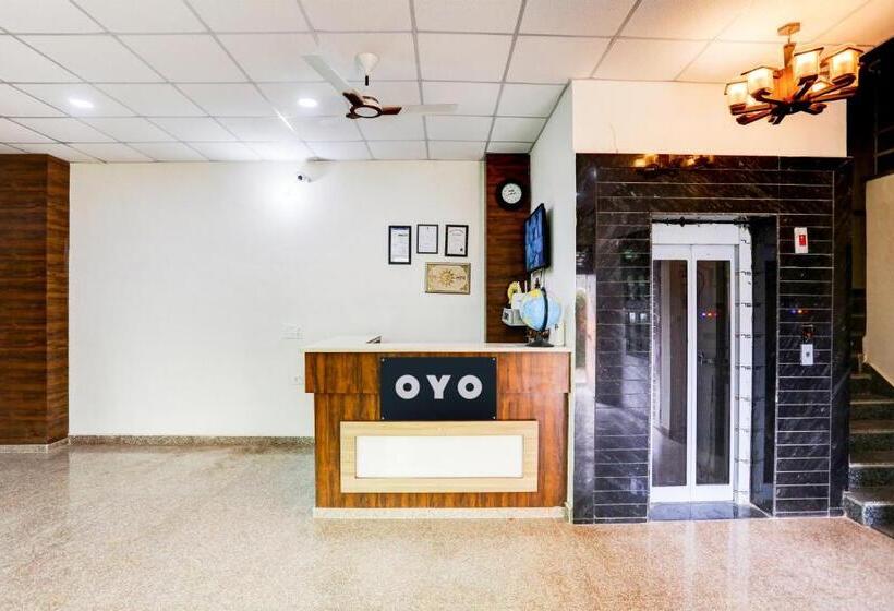 Oyo Hotel Rajhans