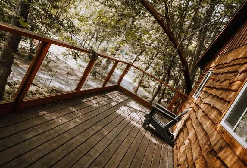 Page S Resort & Marina