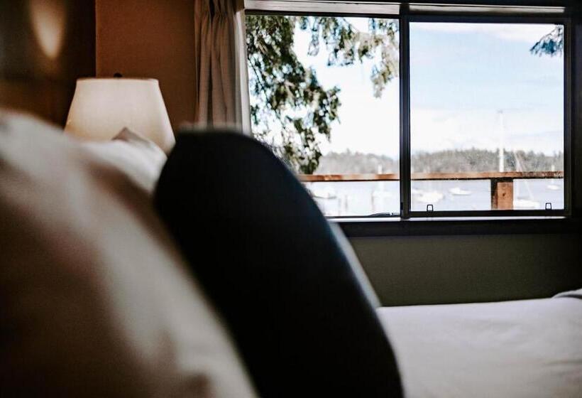 Page S Resort & Marina