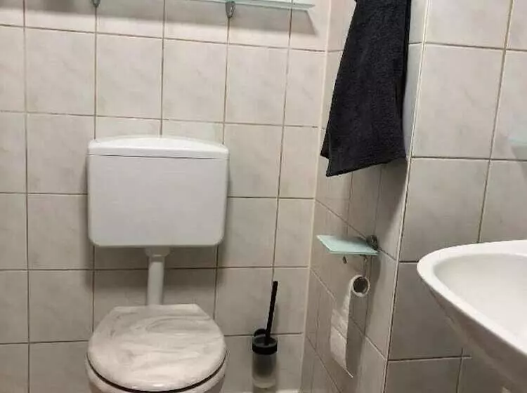Majatalo Gästezimmer Zur Brücke