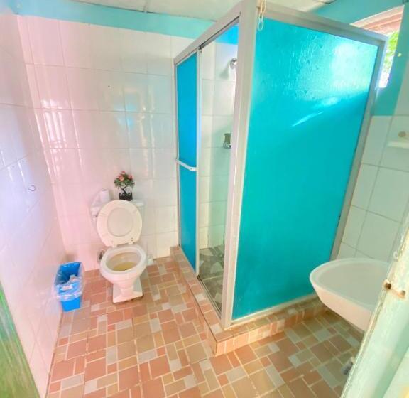 پانسیون Hostal Caribbean Beach