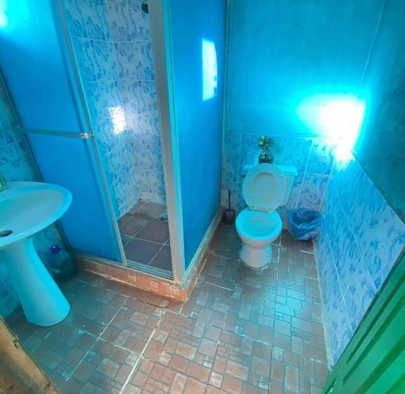 پانسیون Hostal Caribbean Beach