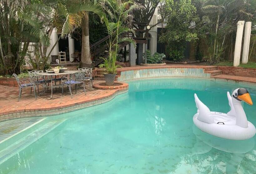 بنسيون On The Beach