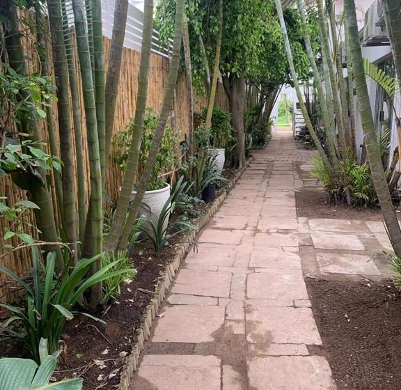 بنسيون On The Beach