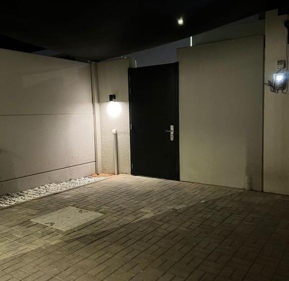 پانسیون Welcome To My House