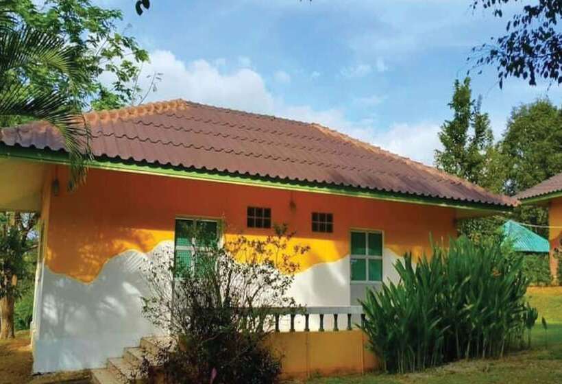 Lomakeskus Viewsuay Farsai Wangnamkaew