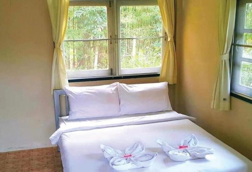 Lomakeskus Viewsuay Farsai Wangnamkaew